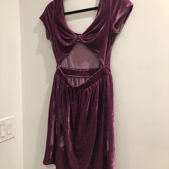 ❄️KIMCHI BLUE❄️ purple velour dress - Picture 2 of 3